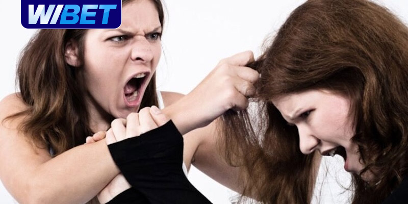 Nằm mơ thấy đánh nhau đánh số gì?